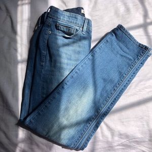 Authentic Levi 525 Straight Leg Jeans